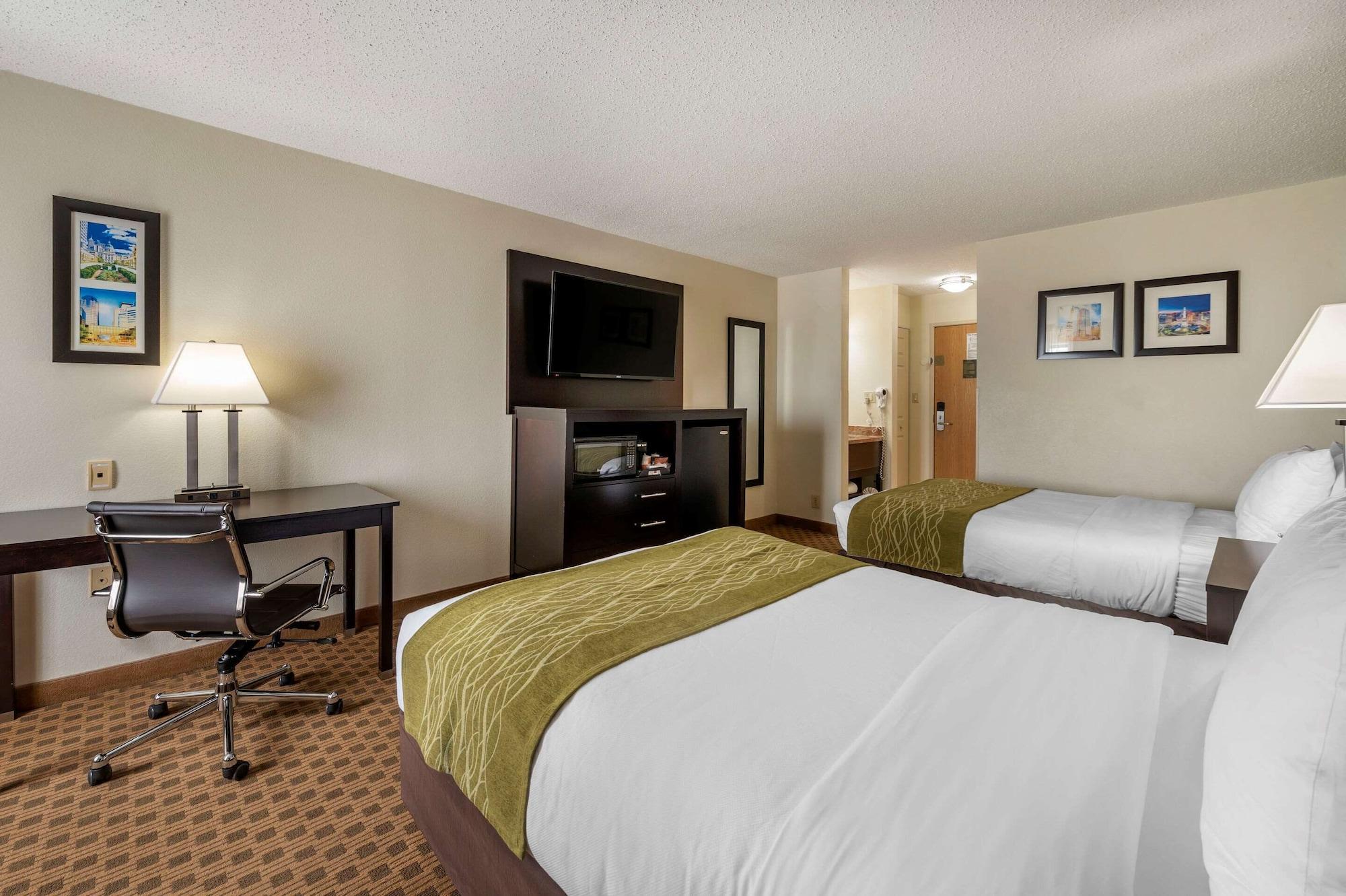 Comfort Inn East Indianapolis Exterior photo